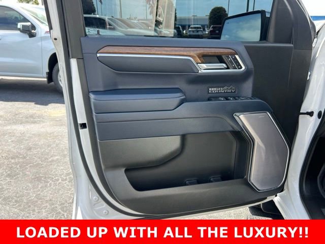 Used 2023 Chevrolet Silverado 1500 High Country w/ High Country Premium Package AWD/4WD image 12