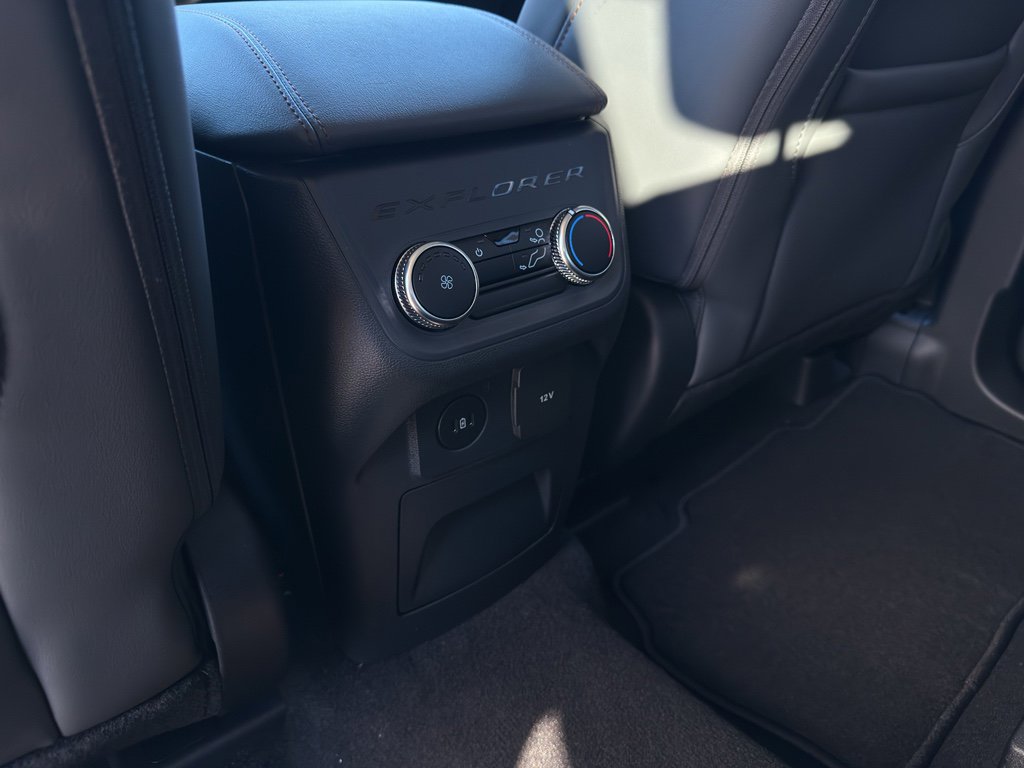 New 2026 Ford Explorer Active w/ Active Comfort Package image 22