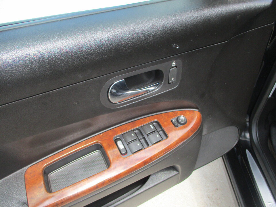 Used 2005 Buick LaCrosse CXS w/ Gold Convenience Package FWD image 24