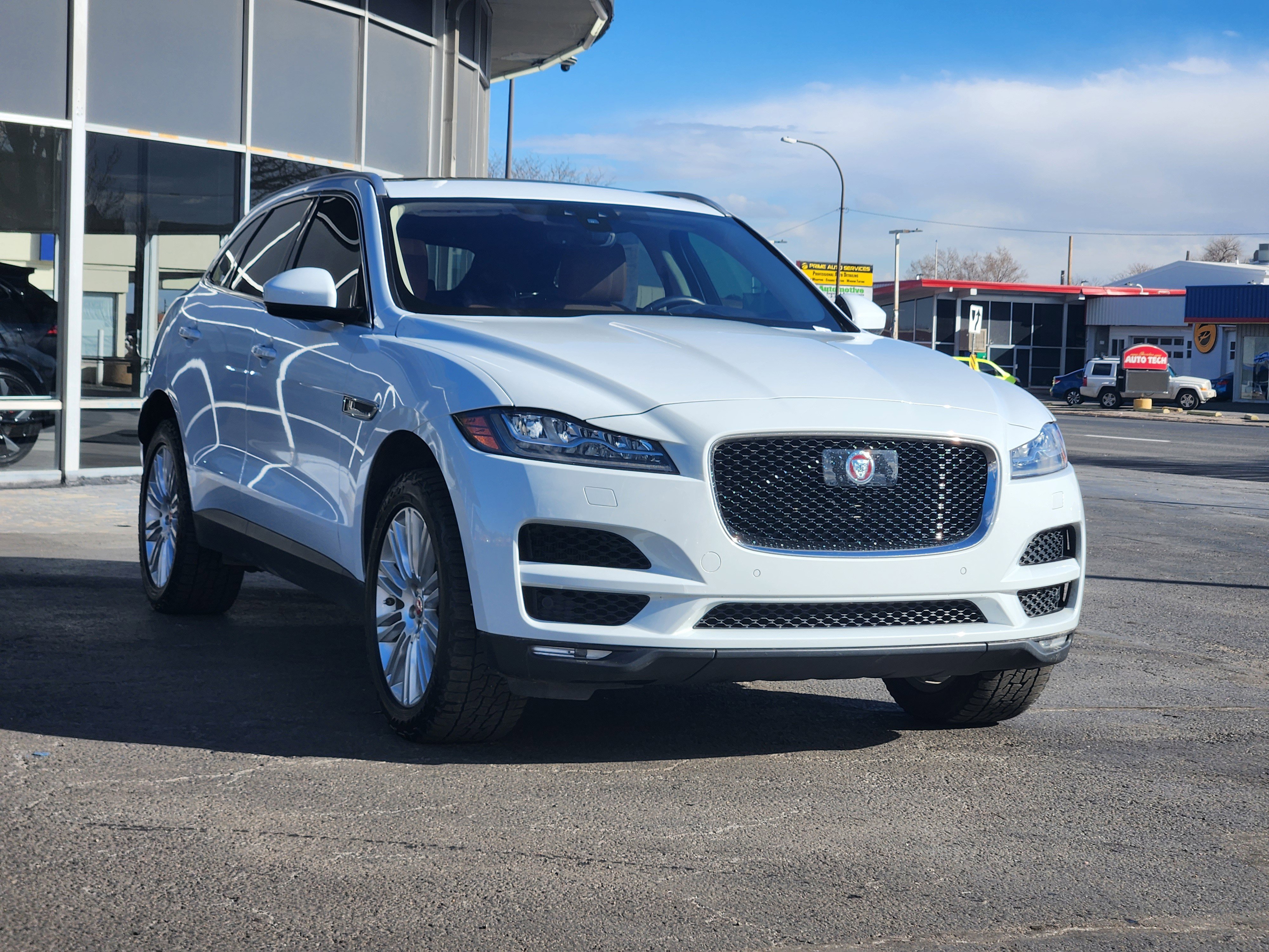 Used 2019 Jaguar F-PACE Portfolio image 5