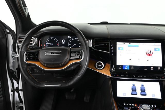 Used 2024 Jeep Grand Wagoneer L Series III image 3