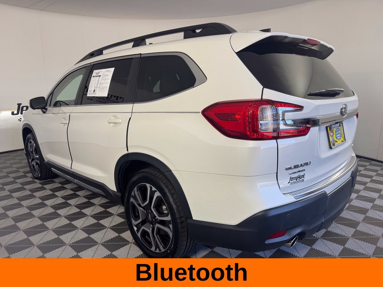 Used 2023 Subaru Ascent Limited w/ Technology Package AWD/4WD image 10