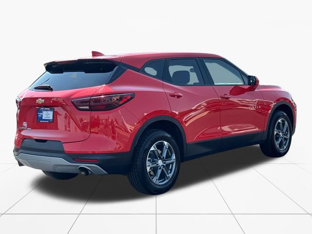 Used 2025 Chevrolet Blazer LT AWD/4WD image 6