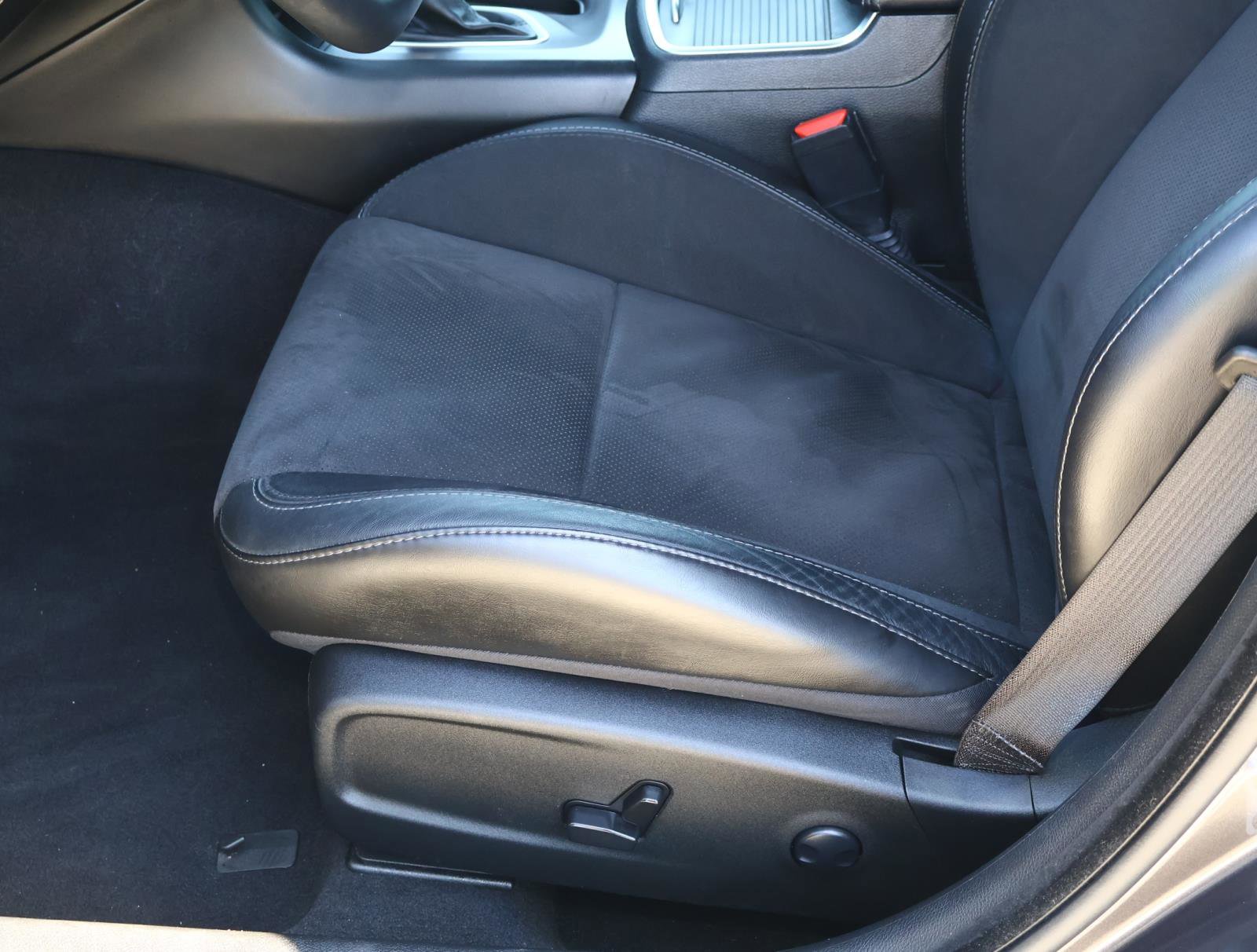 Used 2023 Dodge Charger Scat Pack RWD image 15
