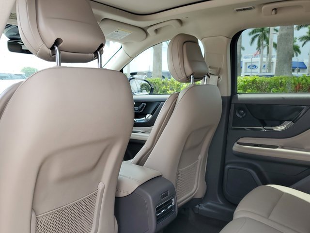 Used 2020 Lincoln Corsair Reserve w/ Equipment Group 201A image 13