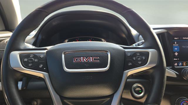 Used 2024 GMC Terrain SLT w/ Infotainment Package II image 13