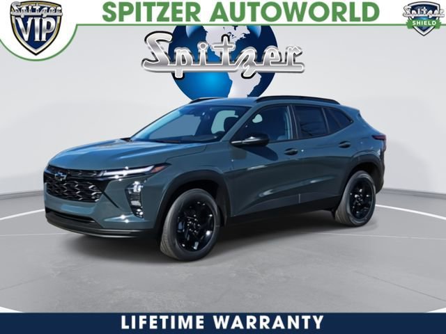 New 2026 Chevrolet Trax LT w/ Midnight Edition FWD image 2