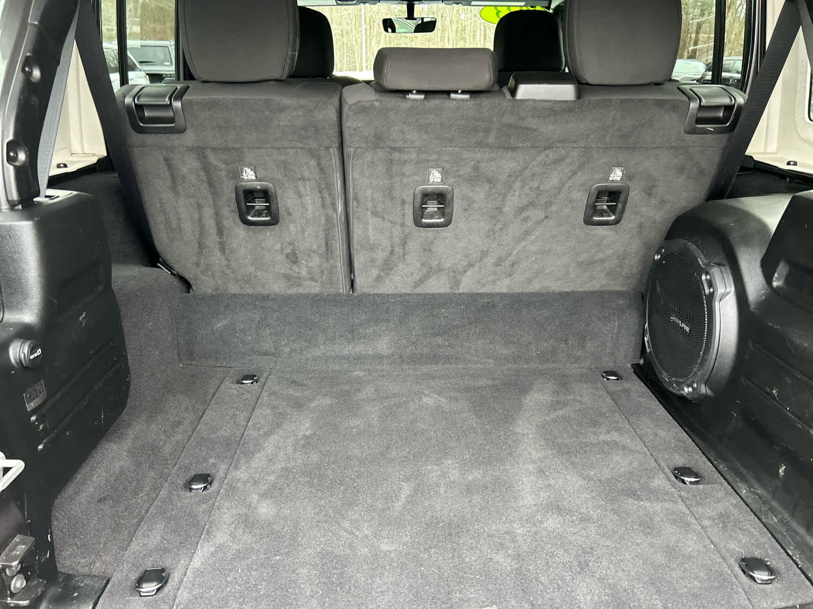 Certified 2023 Jeep Wrangler Unlimited w/ Cold Weather Group image 32