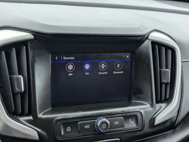 Used 2024 GMC Terrain SLE w/ Driver Convenience Package image 23