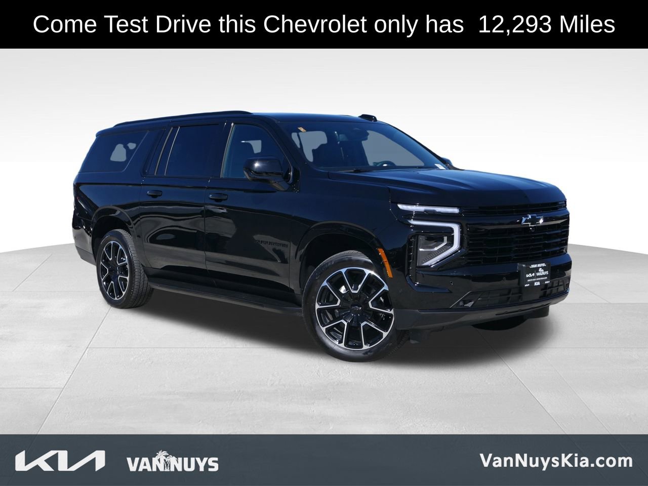 Used 2025 Chevrolet Suburban RST