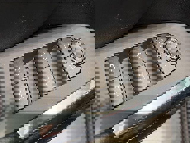 New 2026 Chevrolet Traverse LT w/ Sun and Wheel Package image 9