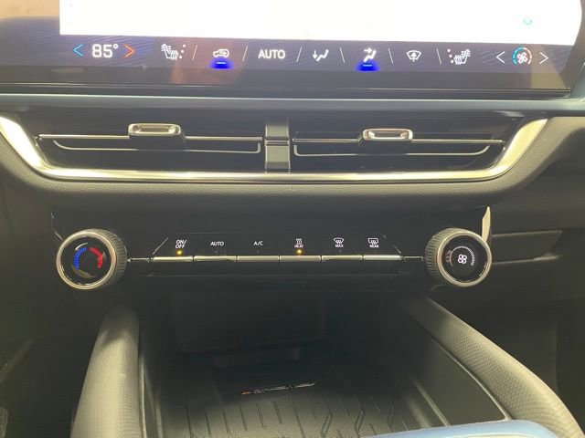 New 2026 Chevrolet Equinox EV LT image 6