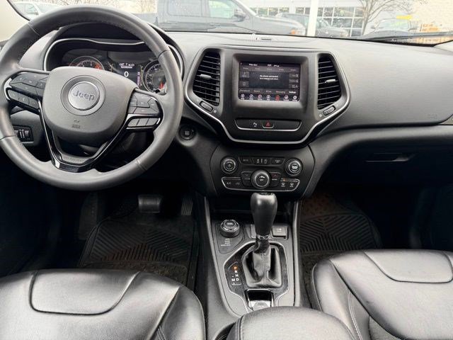 Used 2020 Jeep Cherokee Latitude Plus image 17