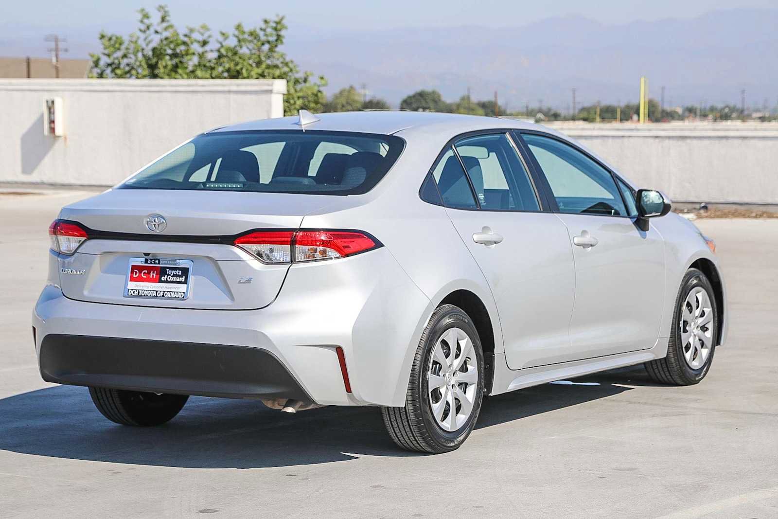 Used 2023 Toyota Corolla LE image 5