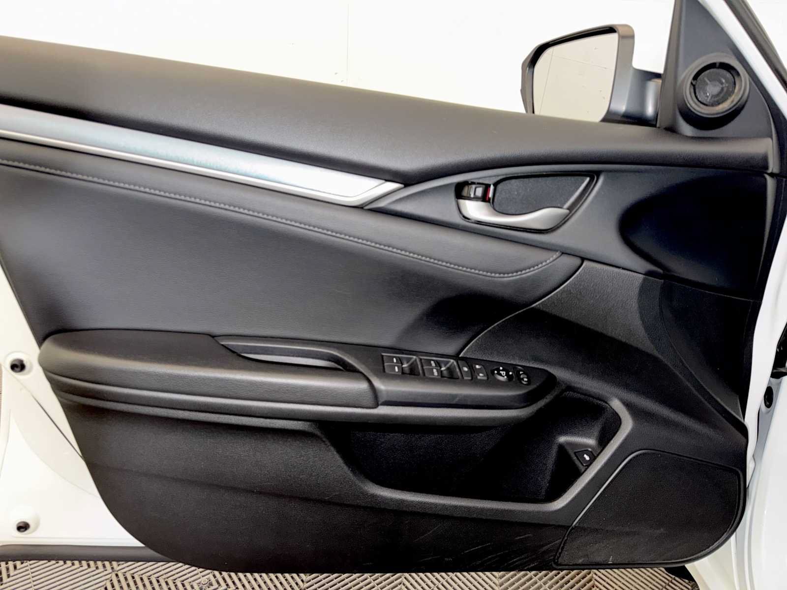 Used 2016 Honda Civic EX-L image 11