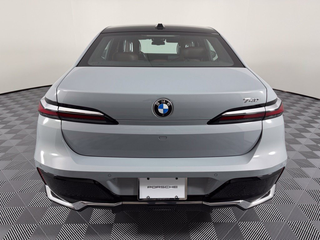 Used 2023 BMW 740i w/ Executive Package RWD image 14