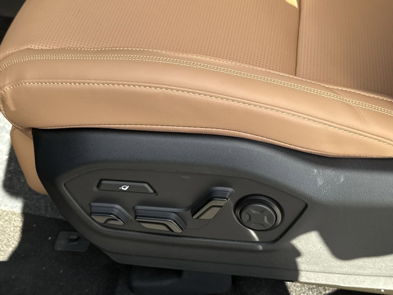 New 2026 Hyundai Santa Fe Calligraphy image 14