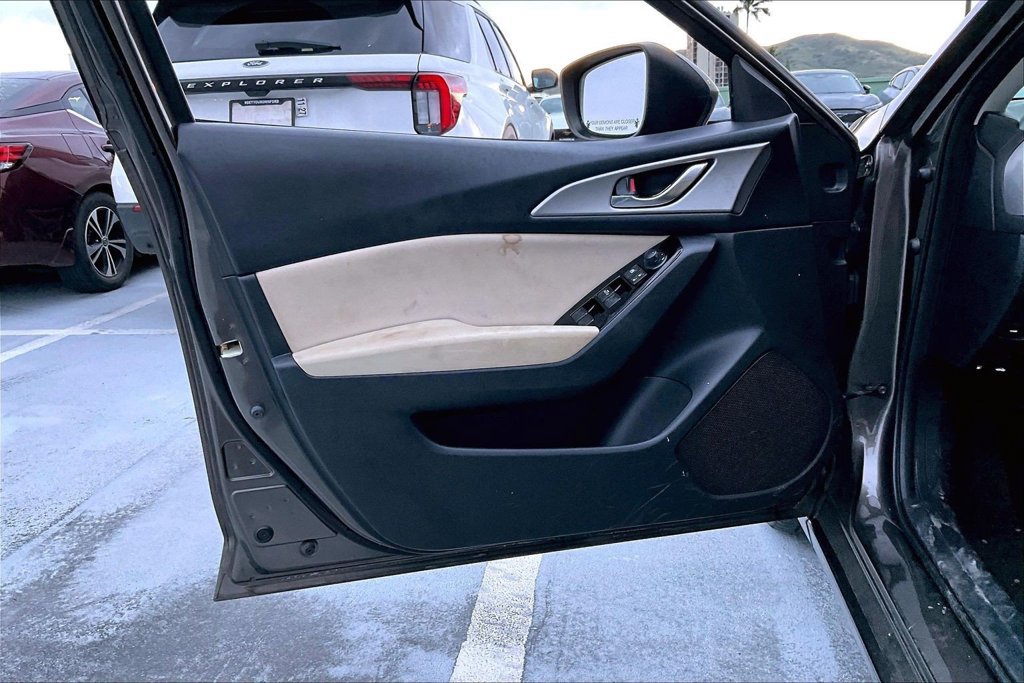 Used 2017 MAZDA MAZDA3 Sport FWD image 18