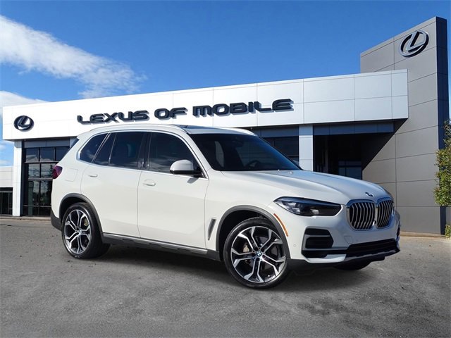 Used 2022 BMW X5 sDrive40i w/ Premium Package