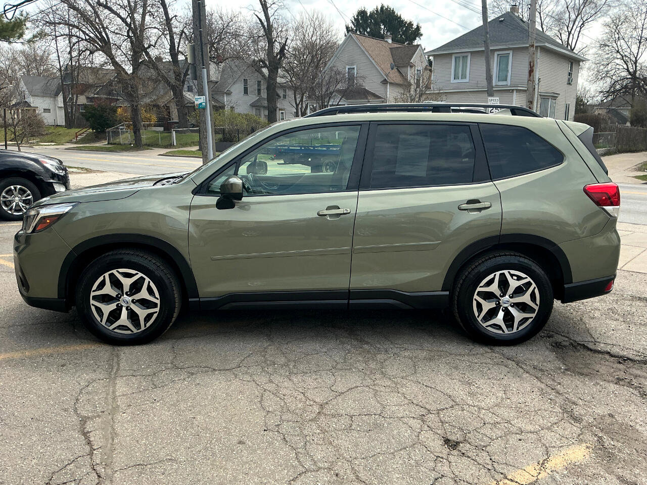 Used 2019 Subaru Forester Premium image 6