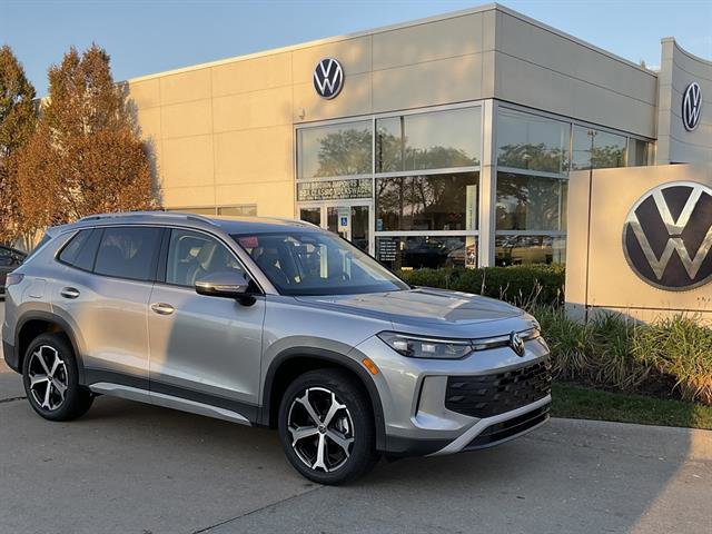 New 2025 Volkswagen Tiguan SE