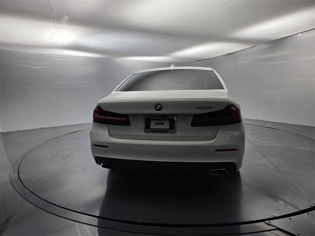 Used 2021 BMW 530i w/ Premium Package image 9