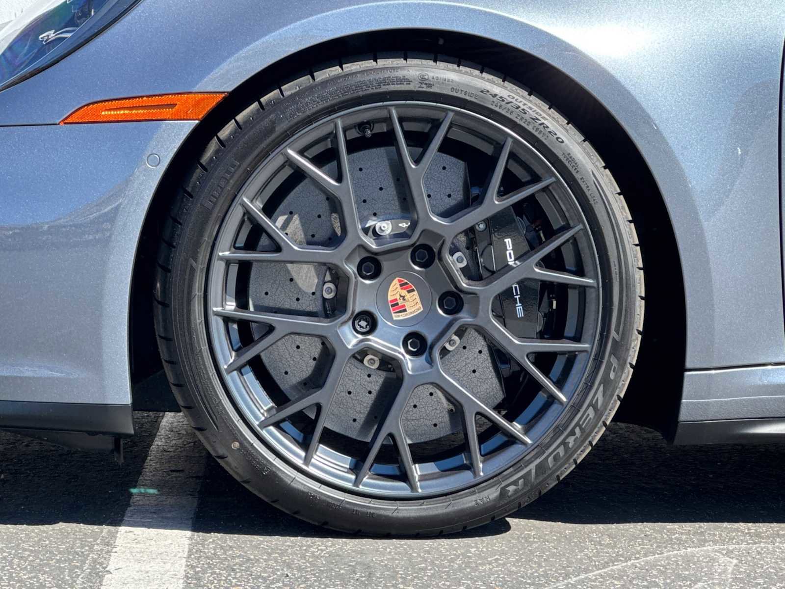 Used 2025 Porsche 911 Carrera 4 GTS image 27