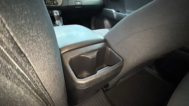 Used 2022 Toyota Tacoma TRD Off-Road image 25