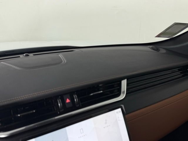 New 2026 Jaguar F-PACE R-Dynamic S AWD/4WD image 31