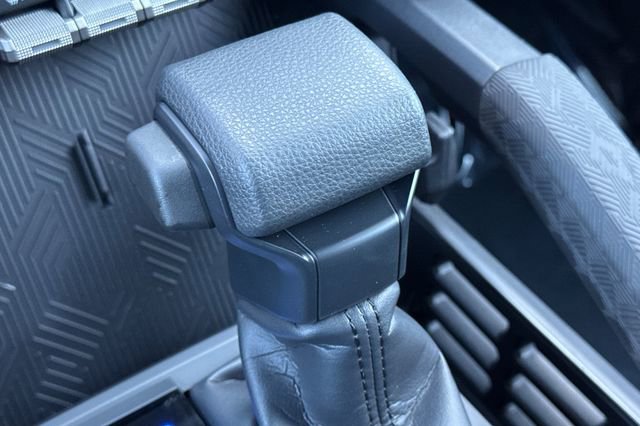 Used 2025 Toyota Tacoma SR5 image 33