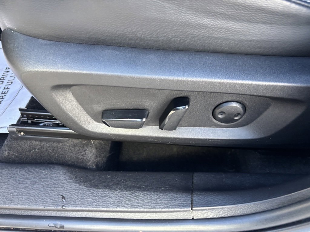 Used 2023 Mitsubishi Outlander SEL Black Edition image 28