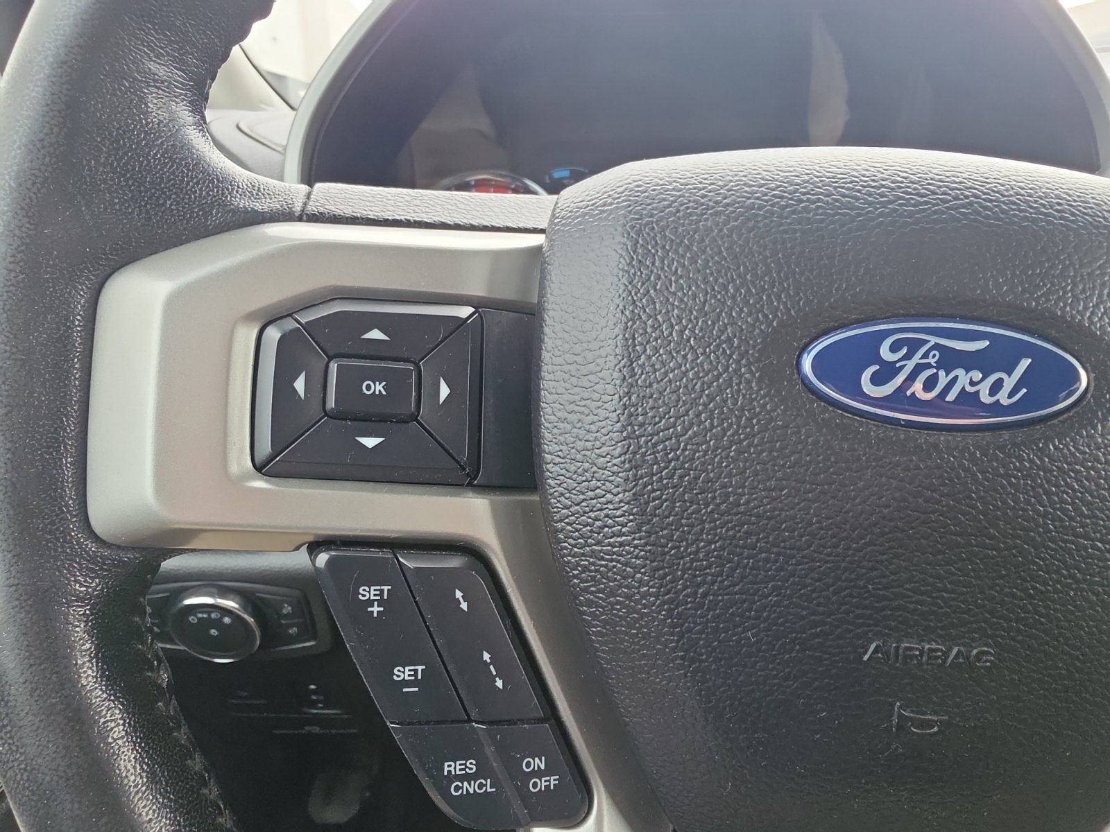 Used 2020 Ford F250 Lariat w/ Lariat Ultimate Package AWD/4WD image 14
