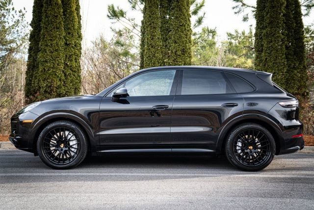 Used 2021 Porsche Cayenne GTS image 9