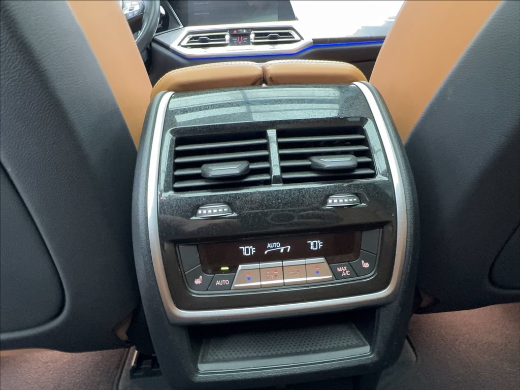 Used 2023 BMW X5 sDrive40i w/ Climate Comfort Package RWD image 38