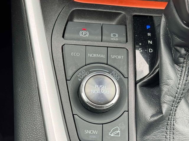 Used 2023 Toyota RAV4 Adventure image 29