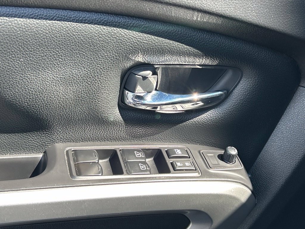 Used 2021 Nissan Titan SV w/ SV Convenience Package AWD/4WD image 19