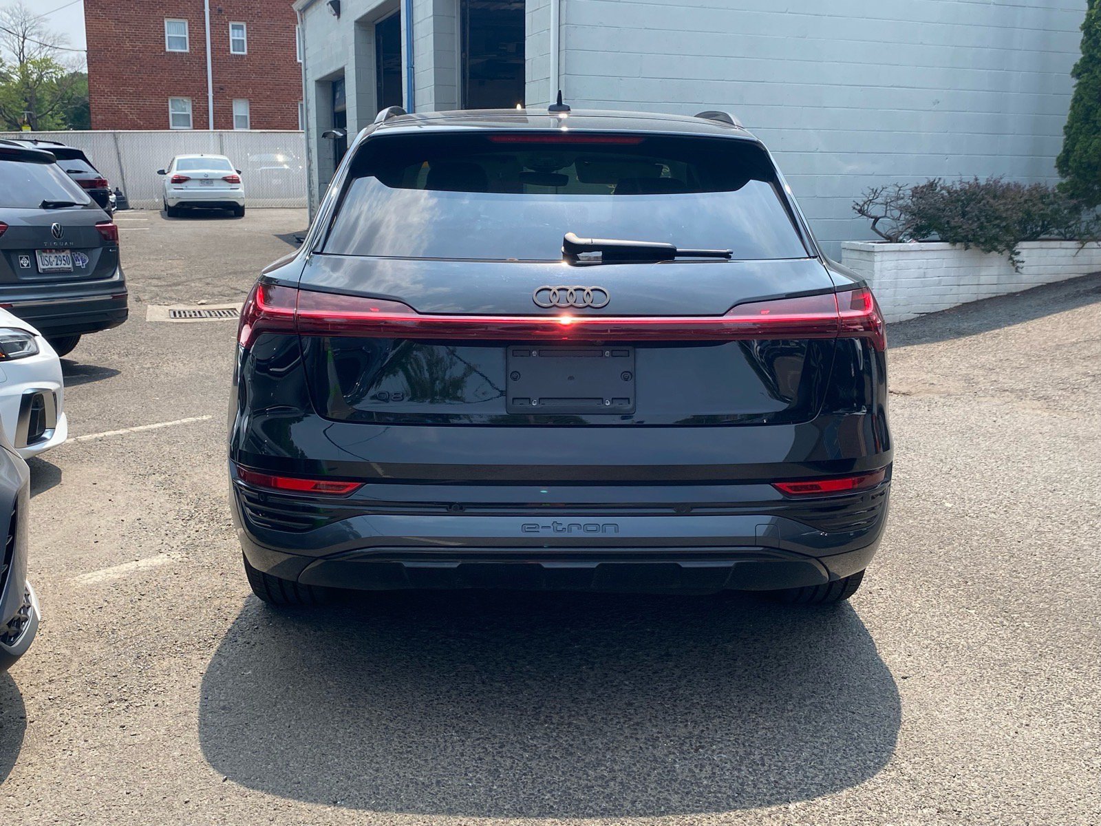 Used 2024 Audi Q8 e-tron Premium Plus w/ Premium Plus Package AWD/4WD image 4