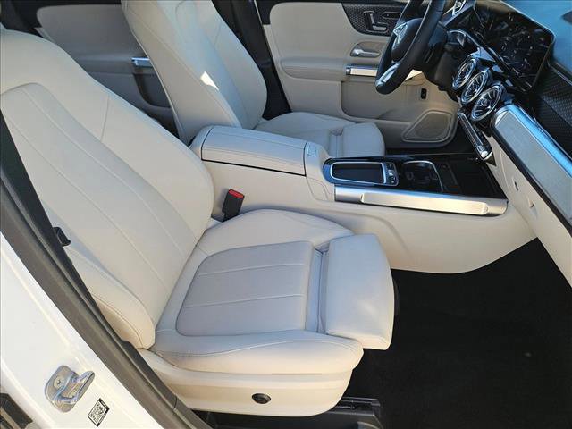 Used 2025 Mercedes-Benz GLB 250 image 19