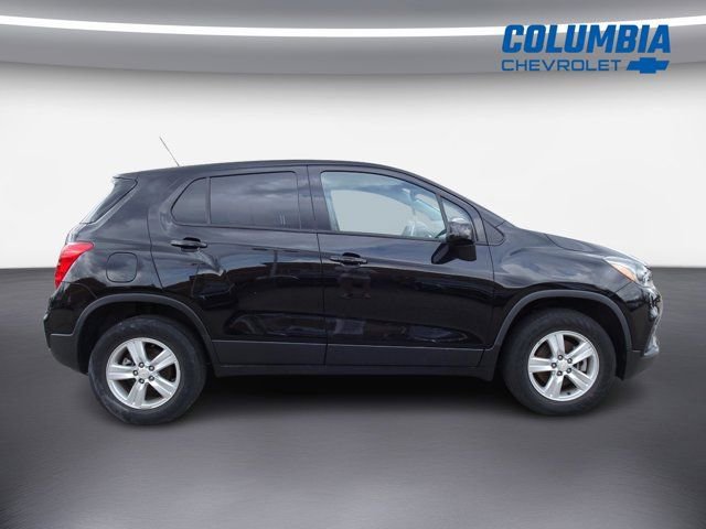 Used 2022 Chevrolet Trax LS w/ Tint and Cruise Package image 2