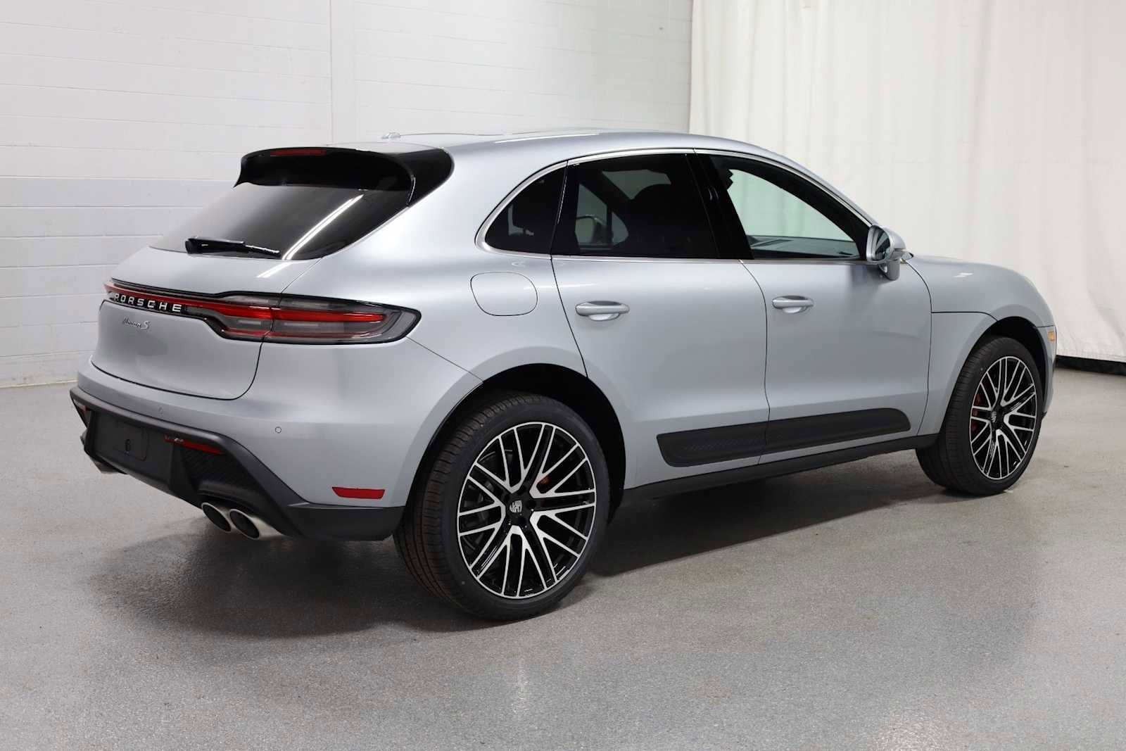 New 2026 Porsche Macan S image 9