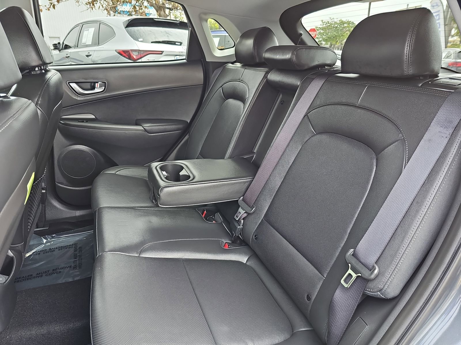 Used 2022 Hyundai Kona Limited FWD image 13