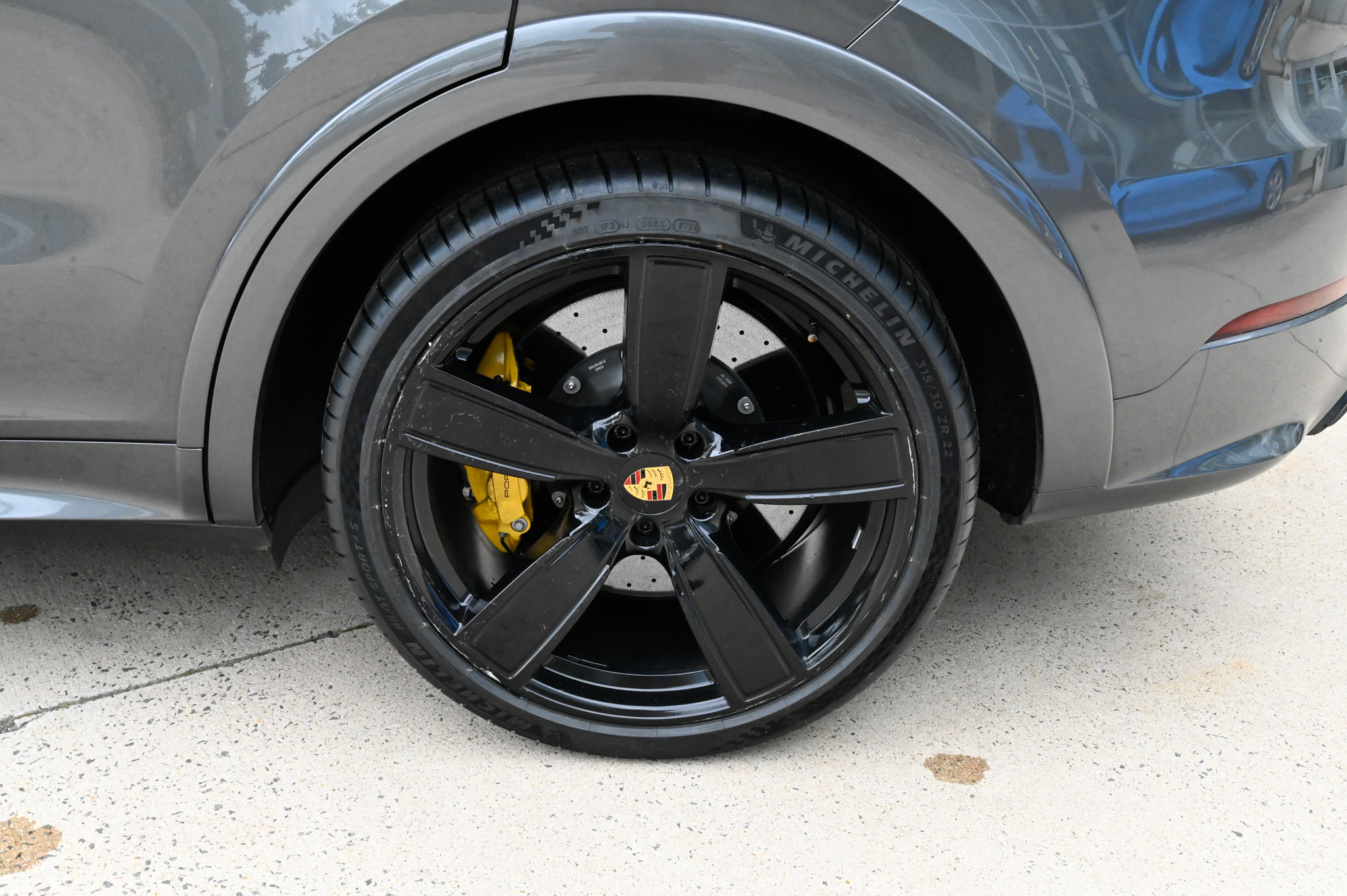 Used 2021 Porsche Cayenne Turbo AWD/4WD image 10