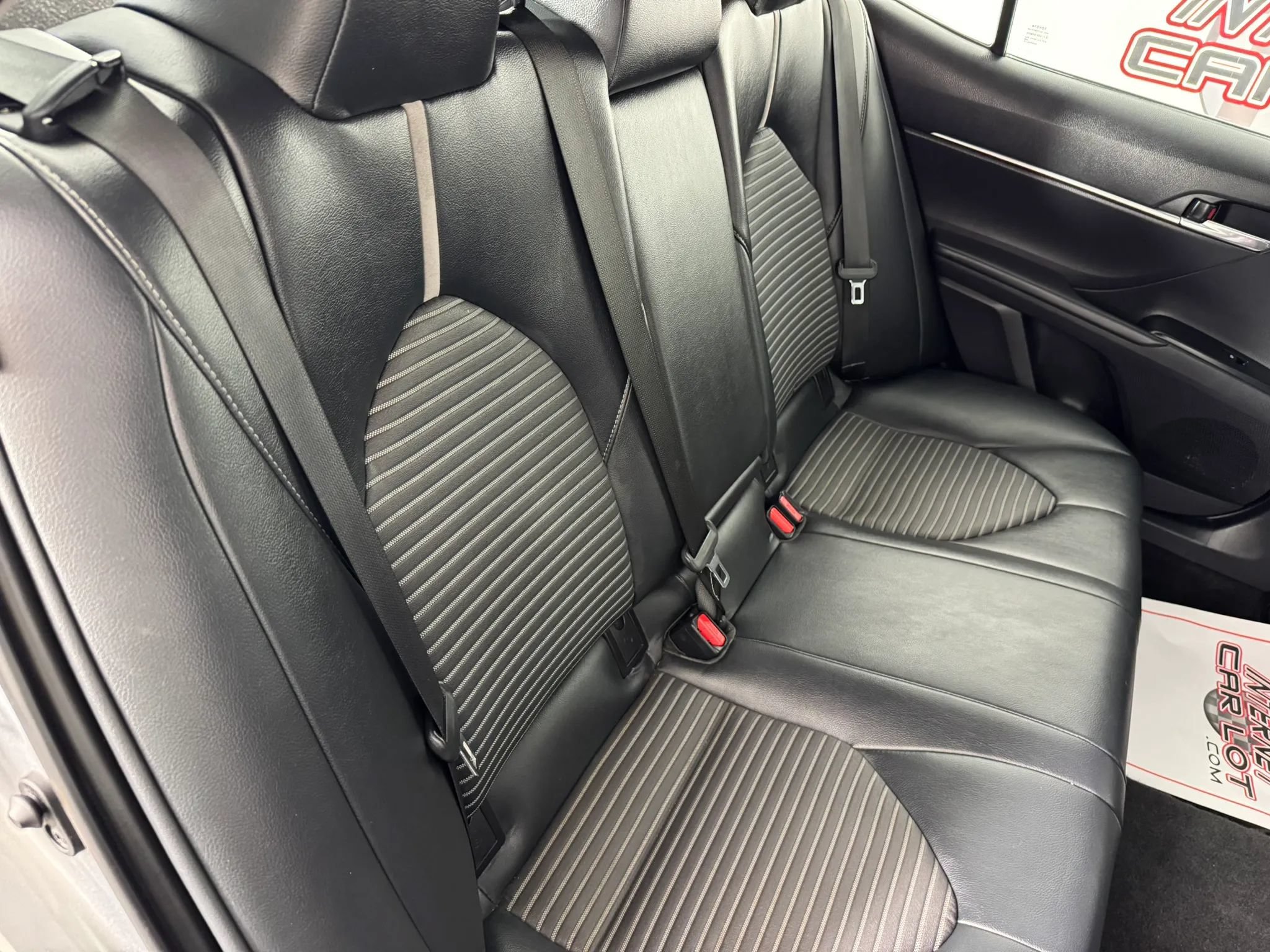 Used 2019 Toyota Camry SE w/ Convenience Package FWD image 35
