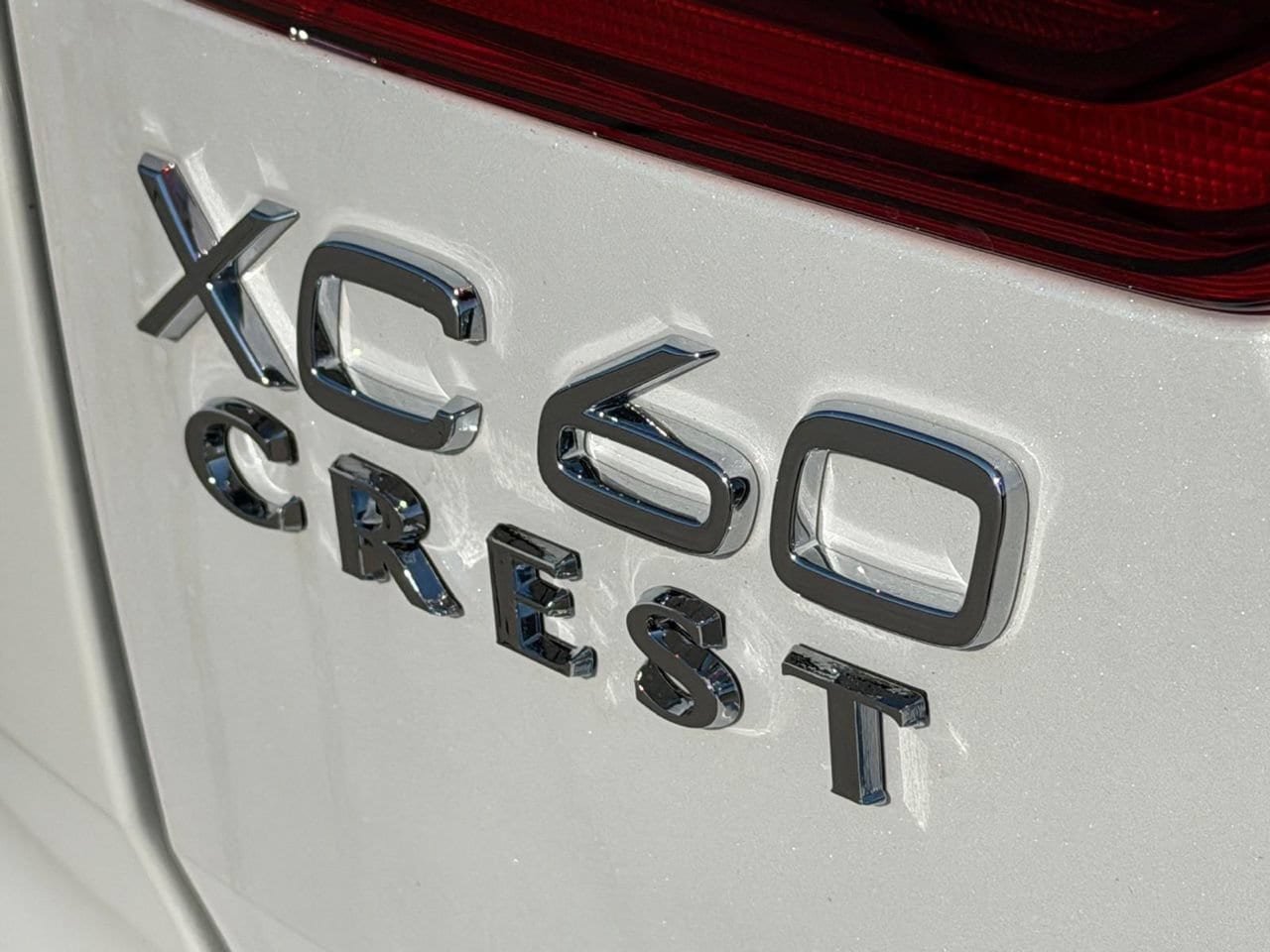 New 2027 Volvo XC60 B5 Plus AWD/4WD image 7