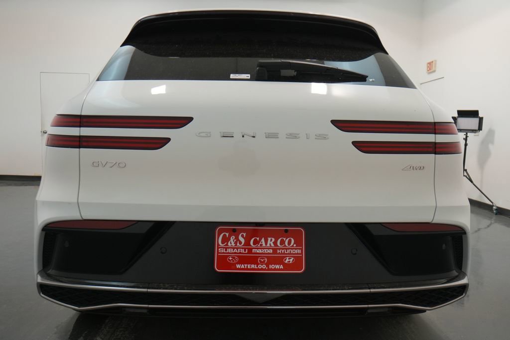 New 2026 Genesis GV70 2.5T image 8
