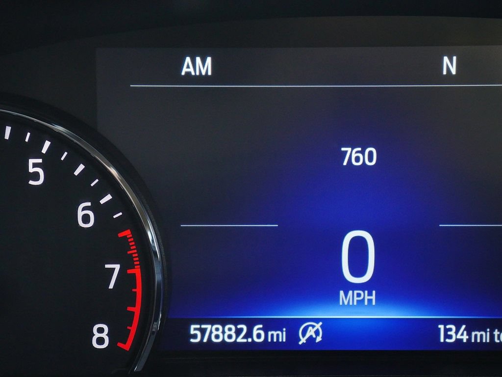 Used 2023 Ford Explorer XLT w/ Equipment Group 202A AWD/4WD image 31