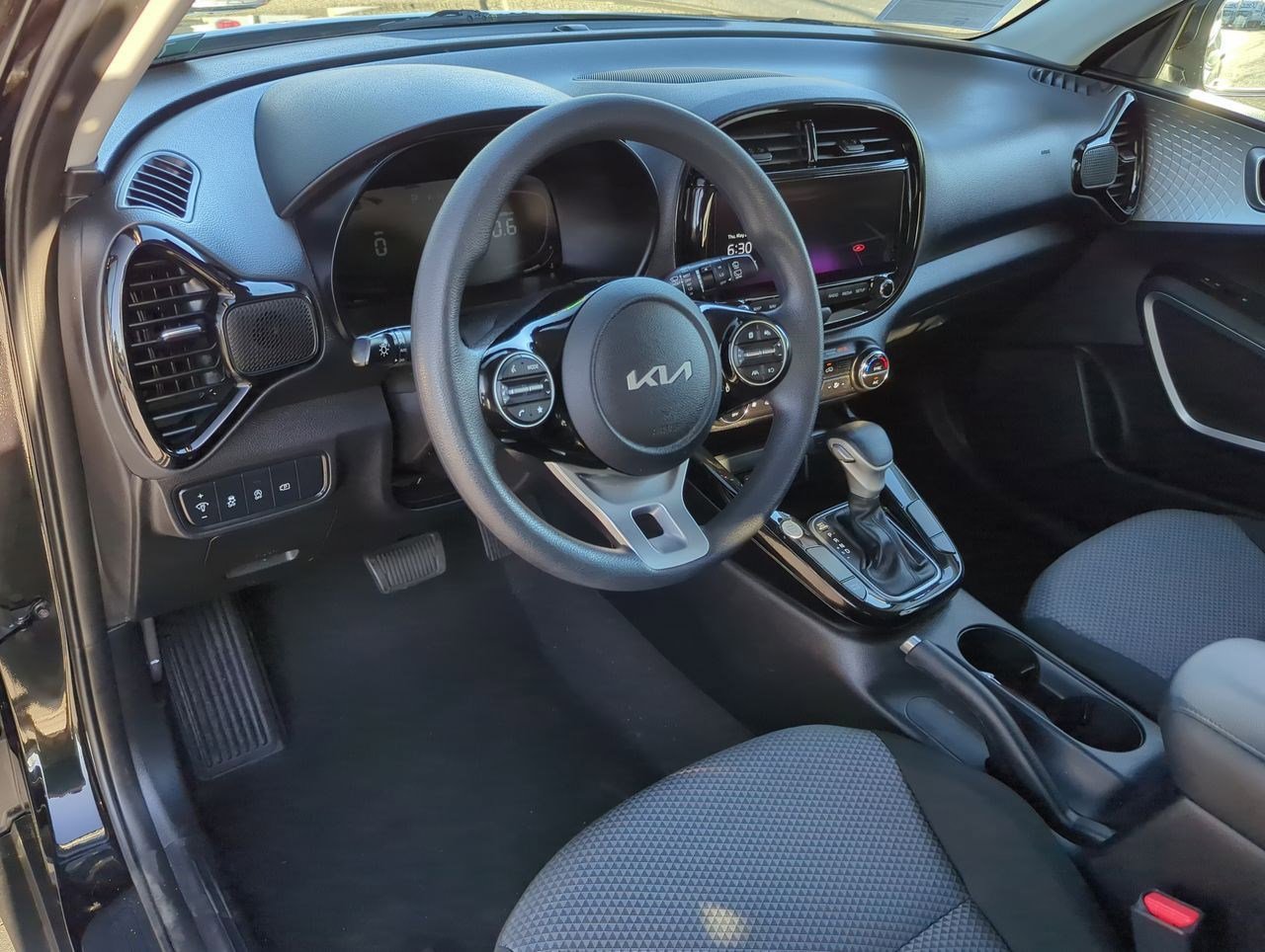 Certified 2023 Kia Soul S image 10
