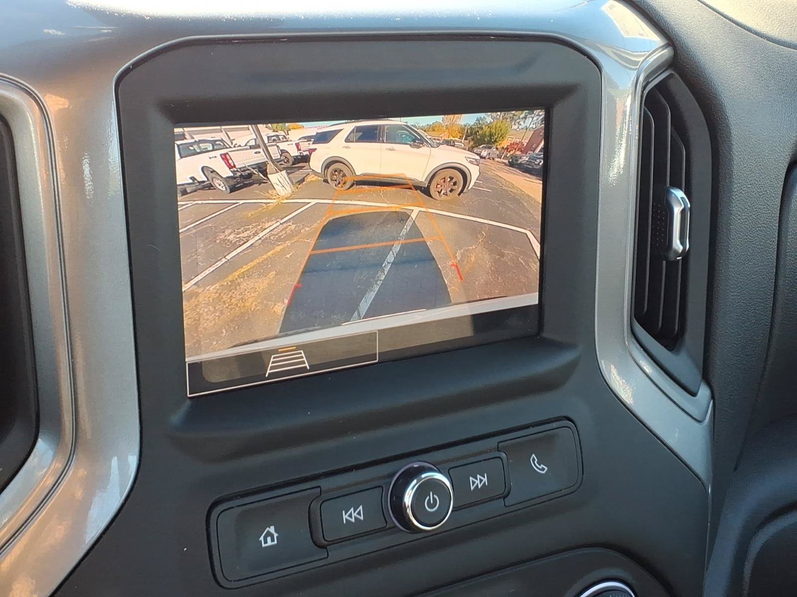 Used 2025 Chevrolet Silverado 1500 W/T RWD image 13