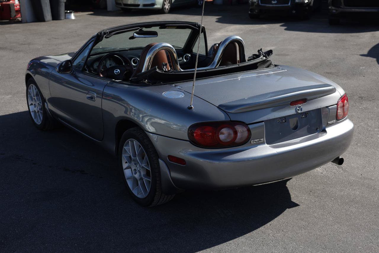 Used 2002 MAZDA MX-5 Miata SE RWD image 5