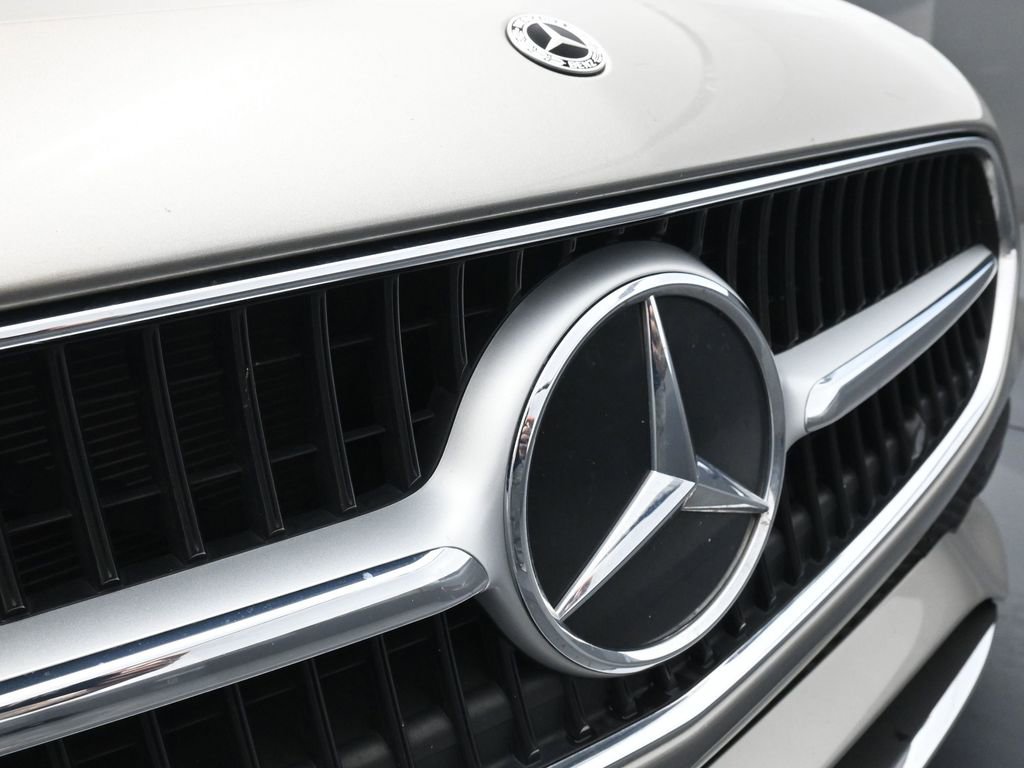 Used 2022 Mercedes-Benz C 300 Sedan image 19